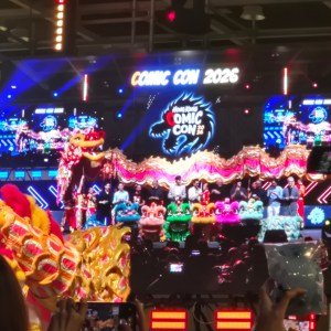 The Anatomy of Professional Charm: Fandom Logistics and the Mythic Couple at Hong Kong Comic Con.